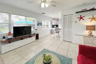 2695 SE 1st Ct, Pompano Beach, FL 33062 - Photo 5