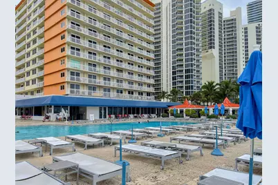 19201 Collins Avenue #1034, Sunny Isles Beach, FL 33160 - Photo 11