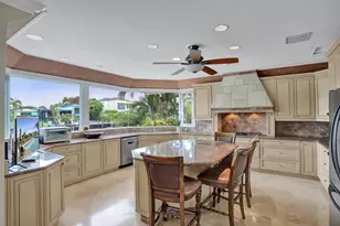 2875 NE 25th Ct, Fort Lauderdale, FL 33305 - Photo 17