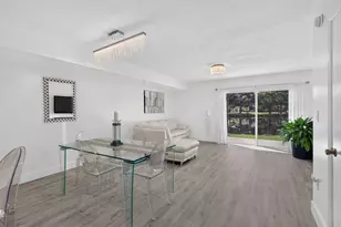 9730 NW 23rd Ct, Pembroke Pines, FL 33024 - Photo 17