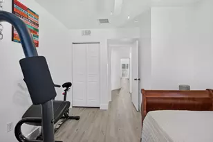 9730 NW 23rd Ct, Pembroke Pines, FL 33024 - Photo 31