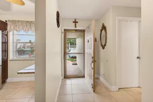 136 Lake Rebecca Dr, West Palm Beach, FL 33411 - Photo 15