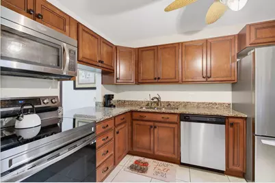 136 Lake Rebecca Drive, West Palm Beach, FL 33411 - Photo 5