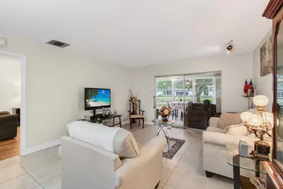 136 Lake Rebecca Drive, West Palm Beach, FL 33411 - Photo 13