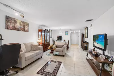 136 Lake Rebecca Drive, West Palm Beach, FL 33411 - Photo 15