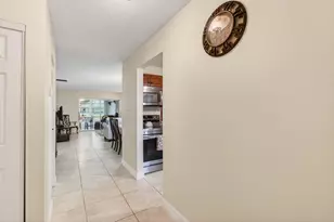 136 Lake Rebecca Dr, West Palm Beach, FL 33411 - Photo 17