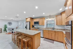 1577 Thumb Point Dr, Fort Pierce, FL 34949 - Photo 9