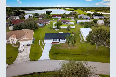 2557 SE Robin Circle, Port Saint Lucie, FL 34952 - Photo 29