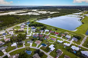 2557 SE Robin Cir, Port Saint Lucie, FL 34952 - Photo 31