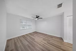 2557 SE Robin Cir, Port Saint Lucie, FL 34952 - Photo 13