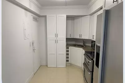 2425 Presidential Way #202, West Palm Beach, FL 33401 - Photo 3