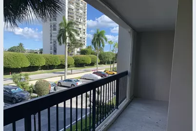 2425 Presidential Way #202, West Palm Beach, FL 33401 - Photo 9