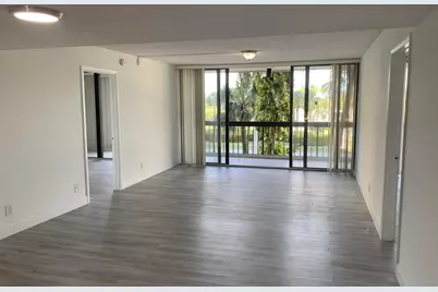 2425 Presidential Way #202, West Palm Beach, FL 33401 - Photo 1