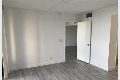 2425 Presidential Way #202, West Palm Beach, FL 33401 - Photo 13