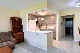 350 Horizons E, Boynton Beach, FL 33435 - Photo 9