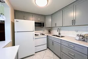 350 Horizons E, Boynton Beach, FL 33435 - Photo 13