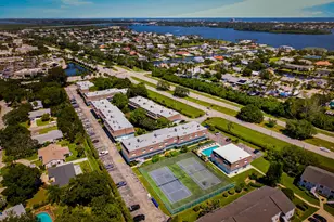 1901 Indian River Blvd, Vero Beach, FL 32960 - Photo 29