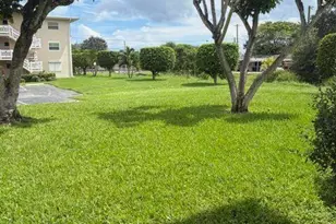2566 Garden Dr S, Lake Worth, FL 33461 - Photo 13
