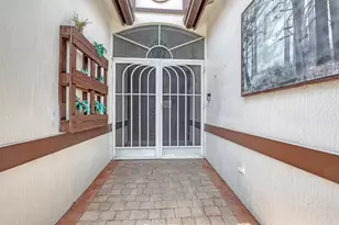 9974 Mantova Dr, Lake Worth, FL 33467 - Photo 3