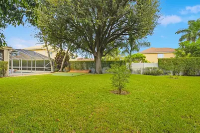 7202 Catalina Isle Drive, Lake Worth, FL 33467 - Photo 37