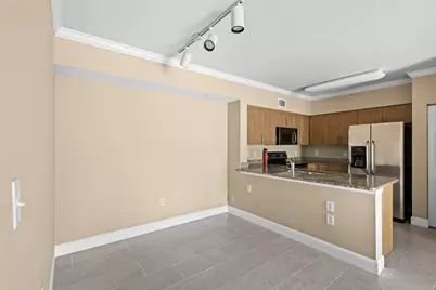 6450 Emerald Dunes Drive #103, West Palm Beach, FL 33411 - Photo 13