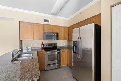 6450 Emerald Dunes Drive #103, West Palm Beach, FL 33411 - Photo 9