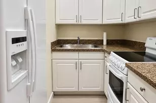 815 Middle River Dr, Fort Lauderdale, FL 33304 - Photo 5
