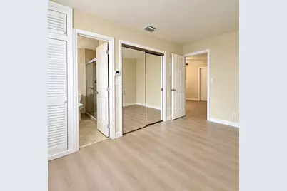 815 Middle River Drive #110, Fort Lauderdale, FL 33304 - Photo 7