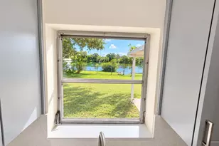531 SW 11th Ave, Hallandale Beach, FL 33009 - Photo 5