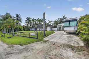 10920 Barn Rd, Lake Worth, FL 33449 - Photo 5