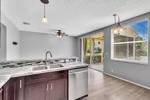 10881 Sea Hibiscus Ln, Tamarac, FL 33321 - Photo 19