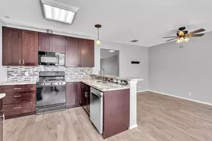 10881 Sea Hibiscus Ln, Tamarac, FL 33321 - Photo 17