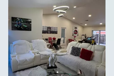 3941 Tropical Way, Palm Springs, FL 33461 - Photo 7