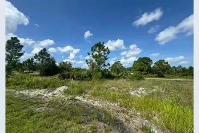 1107 Cove Street E, Lehigh Acres, FL 33974 - Photo 7