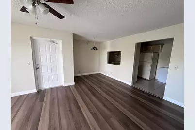1002 Green Pine Boulevard #F2, West Palm Beach, FL 33409 - Photo 15