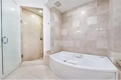 18101 Collins Avenue #1604, Sunny Isles Beach, FL 33160 - Photo 19