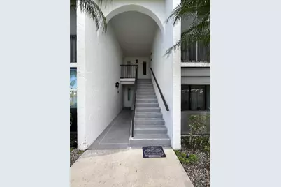 1002 Green Pine Boulevard #F2, West Palm Beach, FL 33409 - Photo 11