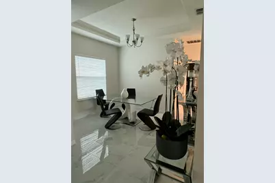 103 SW Grove Avenue, Port Saint Lucie, FL 34983 - Photo 5