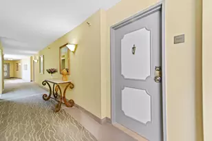 2480 Presidential Way, West Palm Beach, FL 33401 - Photo 37