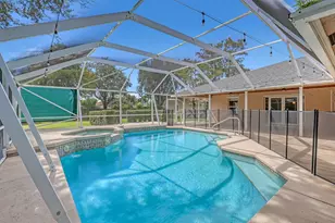 1835 Moonflower Cir, Wellington, FL 33414 - Photo 43