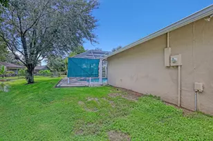 1835 Moonflower Cir, Wellington, FL 33414 - Photo 49