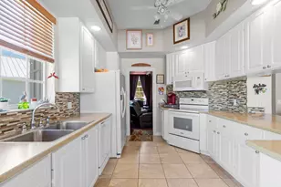 8397 Rosalie Ln, Wellington, FL 33414 - Photo 11