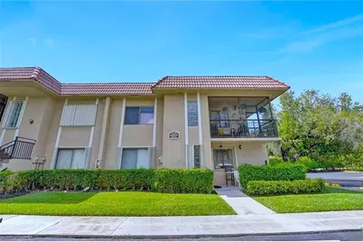 334 Lakeview Drive #204, Weston, FL 33326 - Photo 11