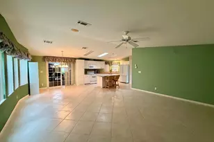 8110 9th Hole Dr, Port Saint Lucie, FL 34952 - Photo 5