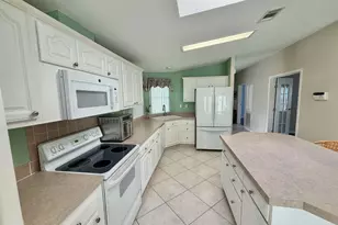 8110 9th Hole Dr, Port Saint Lucie, FL 34952 - Photo 11