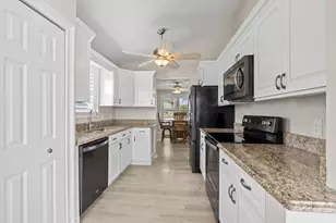 550 Paurotis Ln, Fort Pierce, FL 34982 - Photo 9