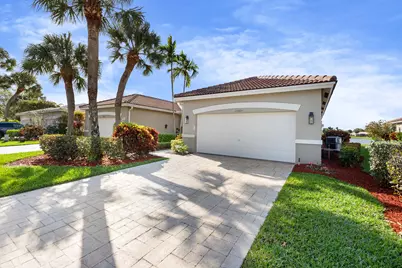 10665 Royal Caribbean Circle, Boynton Beach, FL 33437 - Photo 3