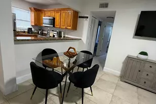 1620 Balfour Point Dr, West Palm Beach, FL 33411 - Photo 3