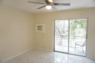 33 Windsor B, West Palm Beach, FL 33417 - Photo 5
