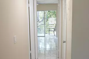 33 Windsor B, West Palm Beach, FL 33417 - Photo 7